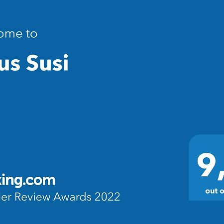 ザウテンスHaus Susiアパートメント エクステリア 写真