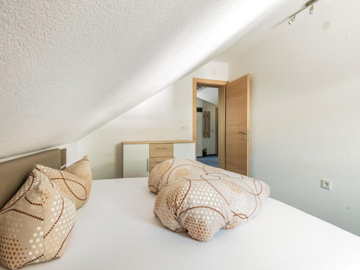ザウテンスHaus Susiアパートメント エクステリア 写真
